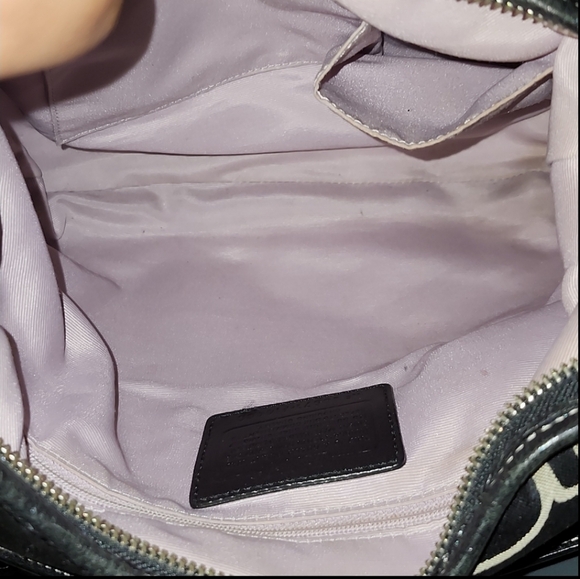 *Reposh* Coach Horse Carriage Jacquard Hobo Bag - Picture 7 of 10